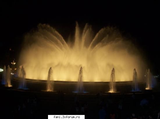 Barcelona-Fontana Magica - Hmmm...ce frumos - Europa