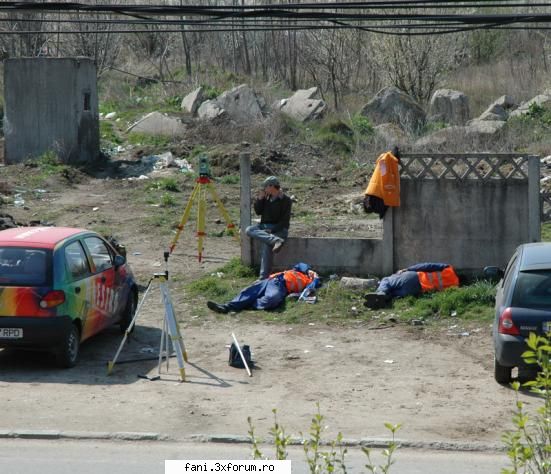 ...noi cu drag muncim... :zzz: timpu trece leafa merge...